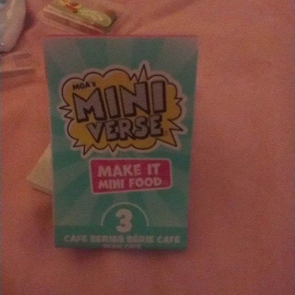 COPY - Miniverse Make it Mini Café Series 3 | Banana Smoothie - Picture 2 of 6